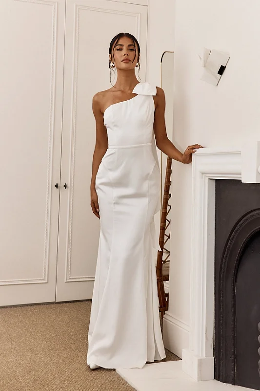 Lace - Embellished Women Dress for an Elegant and Sophisticated AppearanceCarriann One-Shoulder Bow Maxi Dress White Lace - Embellished Women Dress for an Elegant and Sophisticated AppearanceCarriann One-Shoulder Bow Maxi Dress White