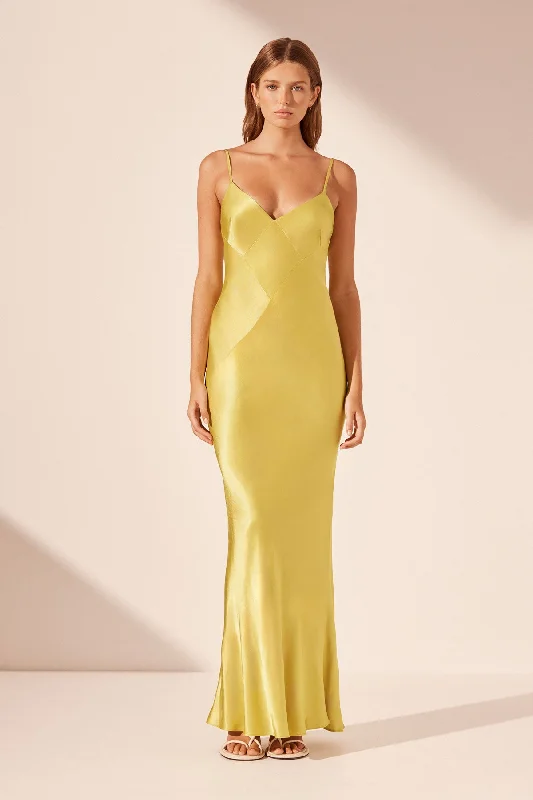 Mini Women Dress with a Short Hem for a Young and Trendy StyleSOFIA SPLICED MAXI DRESS - LIME Mini Women Dress with a Short Hem for a Young and Trendy StyleSOFIA SPLICED MAXI DRESS - LIME