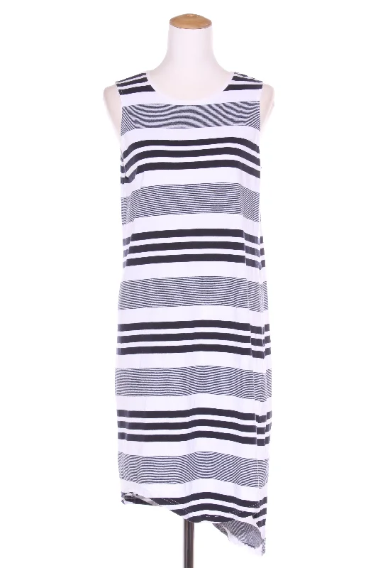 Mermaid - Style Women Dress with a Fitted Silhouette for Special Occasions Mermaid - Style Women Dress with a Fitted Silhouette for Special Occasions SILENT THEORY - Stripe dress! 14